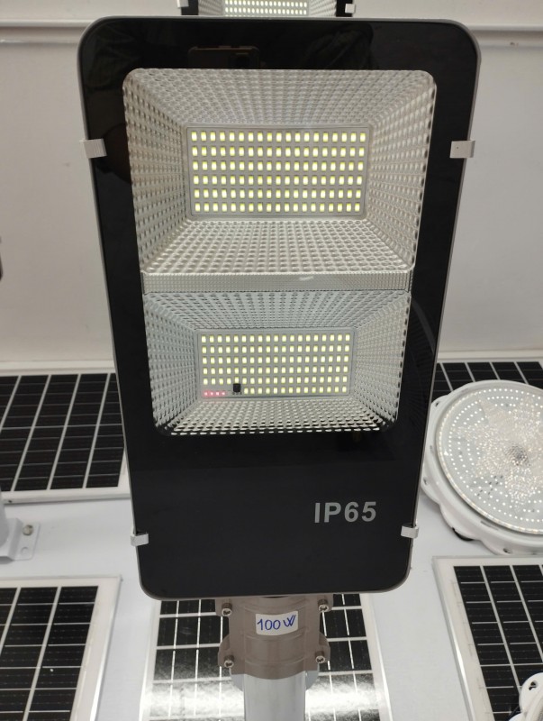 Đèn Đường/ Đèn Ngoài Trời NLMT YS-100W